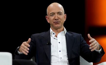 La anécdota de la cuna desarmada de Bezos, el hombre más rico del mundo