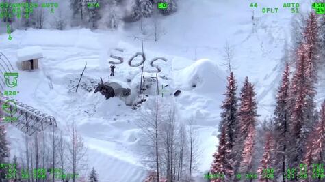 Hombre se queda solo tres semanas en Alaska; así sobrevivió