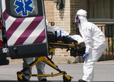 Encuentran 17 cuerpos "apilados" en hogar de ancianos afectado por Covid-19