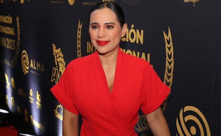 Sandra Cuevas es galardonada con el reconocimiento "ALMAS"