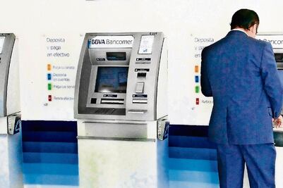 Bancos ganan 143 mil mdp por comisiones en 2016