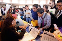 La pobreza laboral cae a su mínimo histórico