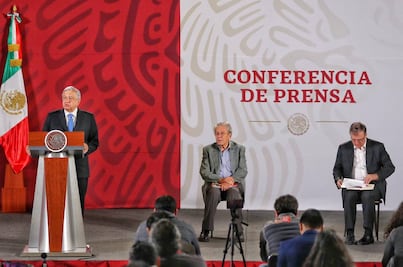 AMLO pide seguir acatando medidas sanitarias; todavía “no son muchos” los infectados, dice