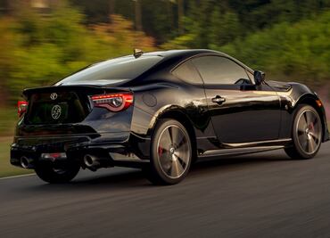 Manejamos un Toyota en el Nürburgring