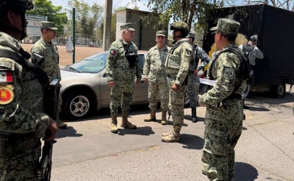 Ricardo Trevilla supervisa operativos en Culiacán; arriban elementos de fuerzas especiales.
Foto: Especial.