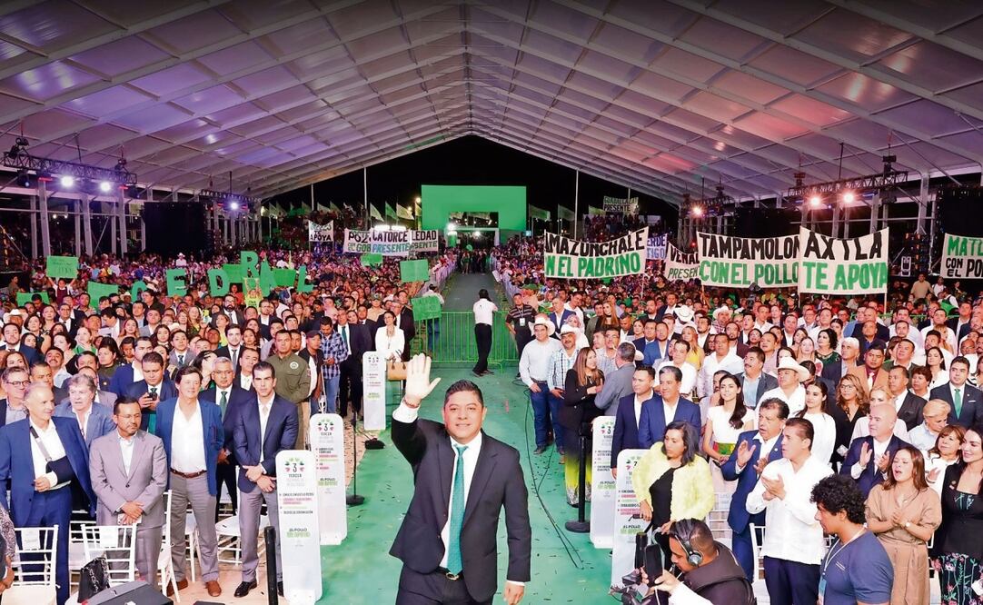 En Matehuala, sede del Tercer Informe de Gobierno, el mandatario Ricardo Gallardo Cardona presentó sus logros alcanzados en este periodo. Foto: Especial