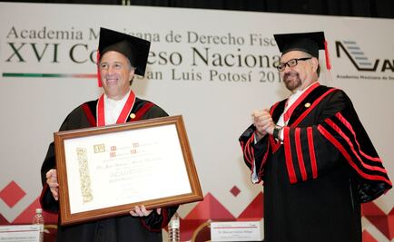 Asume Meade como miembro vitalicio de la Academia de Derecho Fiscal