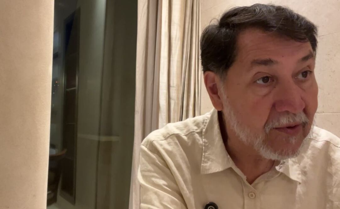 El senador Gerardo Fernández Noroña da una videocharla desde Dubái este jueves 23 de octubre de 2025. Foto: Especial