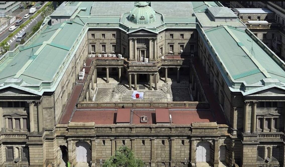 La junta de política monetaria del banco central nipón decidió por unanimidad dejar intacta su estrategia tras tener en cuenta que la economía nacional "continúa recuperándose". Foto: X @Bank_of_Japan_e