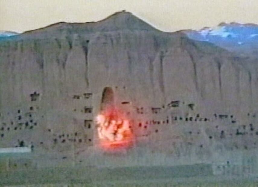 Talibanes vigilan lugar donde se econtraban los budas de Bamiyán, patrimonio cultural destruido