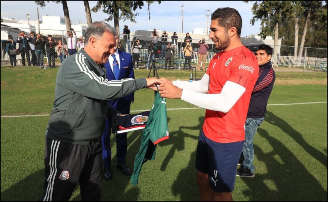 MArtino visitó el entrenamiento del Rebaño Sagrado | Twitter: @Chivas
