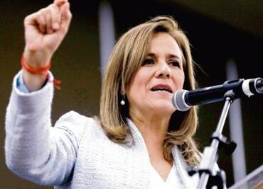 Who spies on Margarita Zavala?