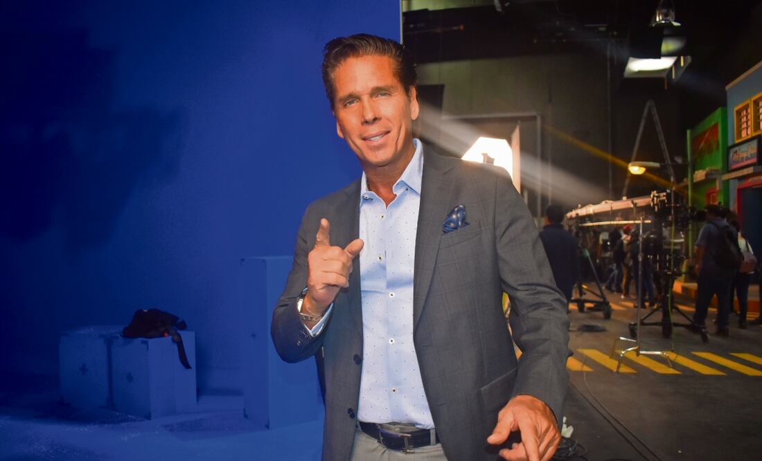 El también empresario considera que los artistas de Televisa tienen las tablas para cualquier género. Foto: Armando Pereda / EL UNIVERSAL