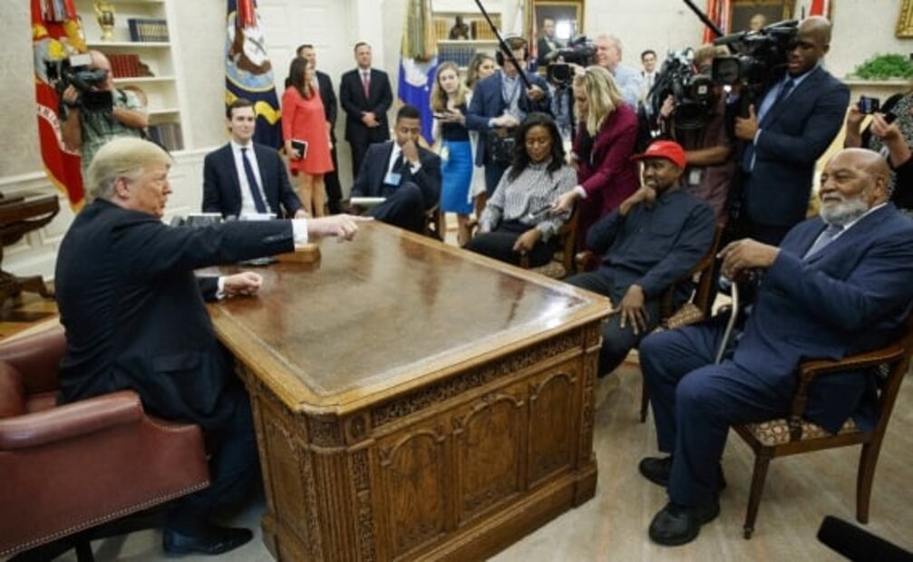 Kanye West, junto a Lincoln y Washington en el Monte Rushmore
