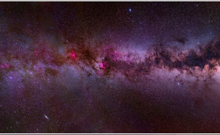 Logran foto panorámica de la Vía Láctea sin telescopios profesionales