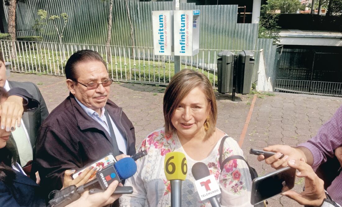 La senadora bromeó al decir que no pagaría la suma que argumenta la empresa por el derribo de dos pisos excedentes en Horacio 1205 en la colonia Polanco, delegación Miguel Hidalgo y, al contrario, ella les cobraría el día. Foto:ARCHIVO Y EDUARDO HERNÁNDEZ