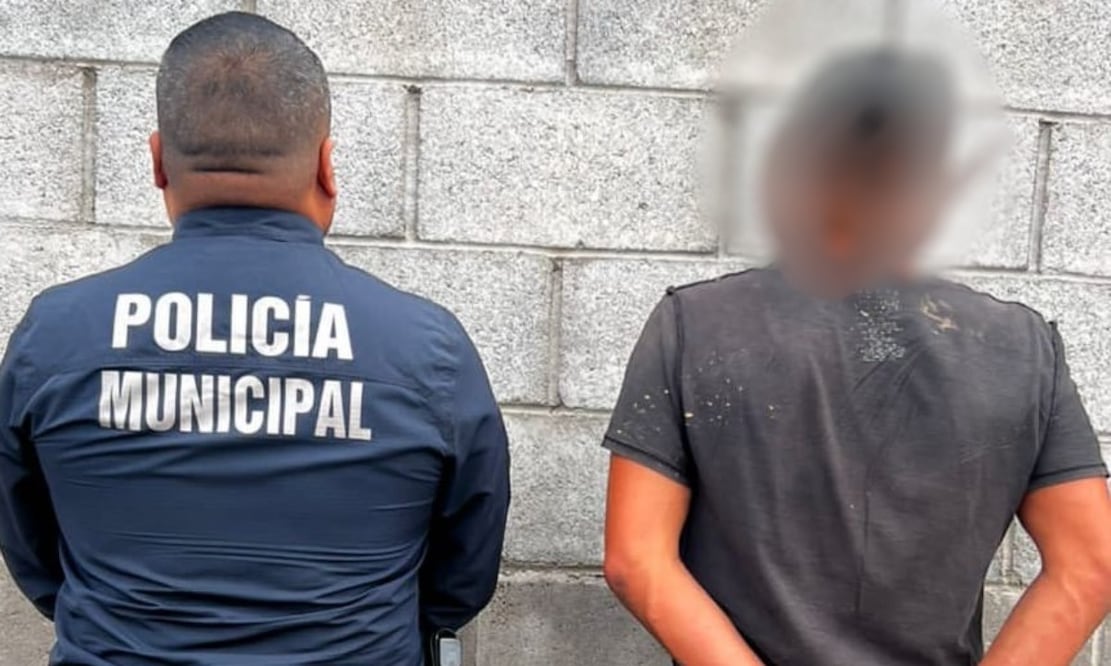 Elementos de la policía detuvo a un hombre por matar a un gato en Hermosillo. Foto: Seguridad Pública Hermosillo