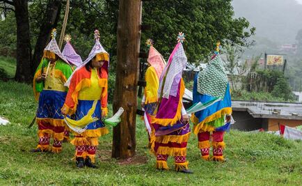 Son voladoras y llevan su ritual a Londres