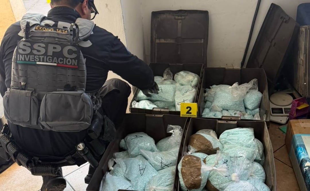 SSPC aseguró 120 kilos de pastillas de fentanilo, equivalentes a más de 4 millones de dosis, además de un arma de fuego y vehículos. (25/08/26) Foto: X @OHarfuch