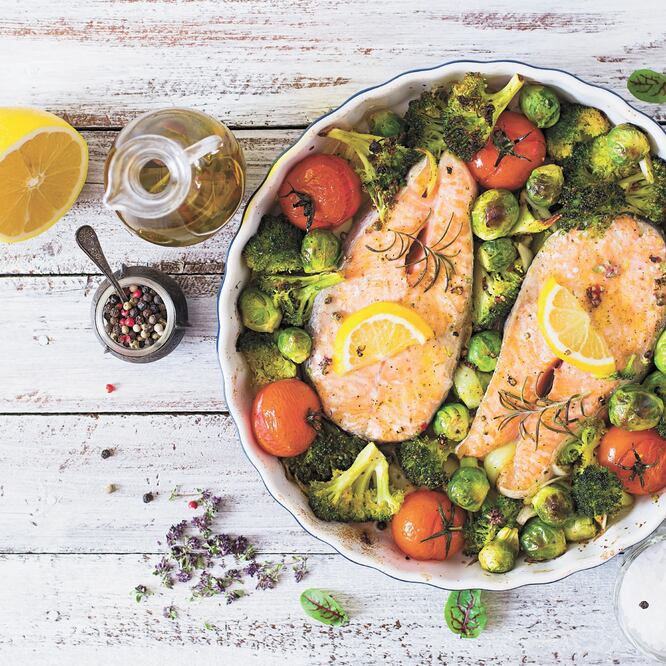 Nafin adquirió desde cerveza, agua mineral Perrier, bacalao, blueberries, chistorra, Clamato y jamón serrano hasta machaca y salmón chileno fresco. ARCHIVO EL UNIVERSAL