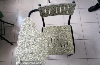 Proyecto escolar se hace realidad con la entrega de pupitres hechos de material reciclado en Edomex 