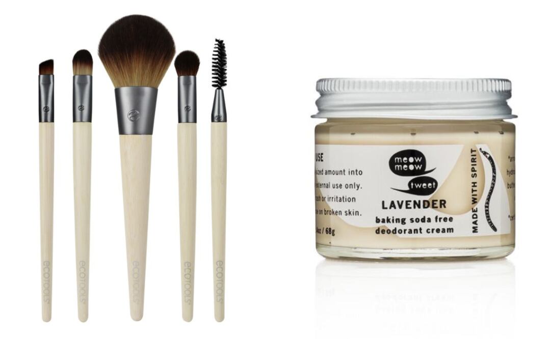 Sustituye tus productos empaquetados en plástico por otros que contaminen menos. Foto: Cortesía Eco Tools/ Meow Meow Tweet