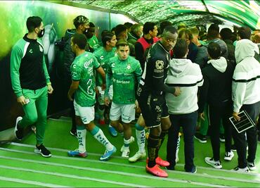 Ambriz sobre la bronca ante Santos: Las calenturas se quedan en la cancha