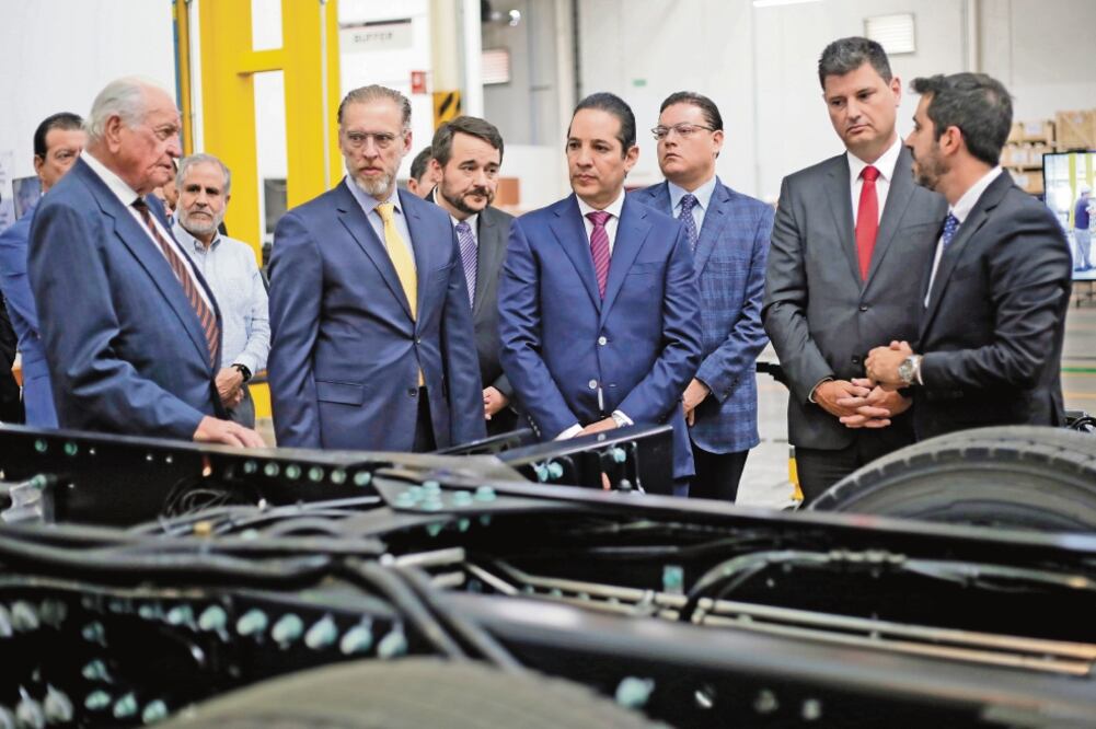 La fabricación de transporte forma parte del sector automotriz, que es parte de la industria manufacturera que más economía genera en Querétaro, así como empleos formales, dicen autoridades.