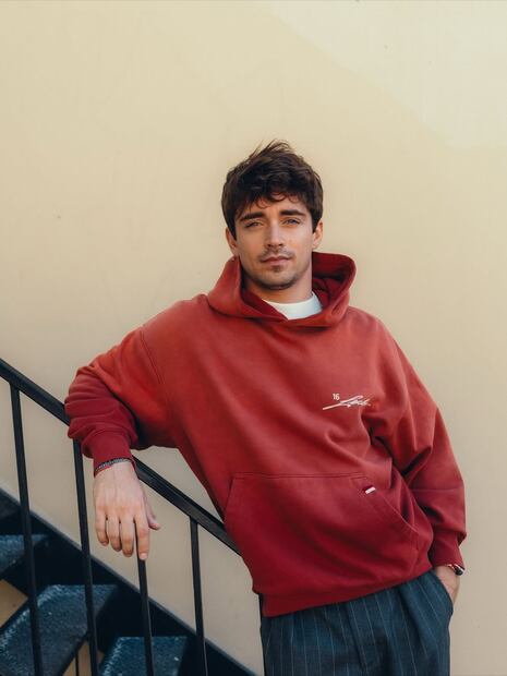 La esencia de CL16: básicos atemporales, líneas relajadas y una paleta inspirada en Mónaco. Foto: Instagram: CL16