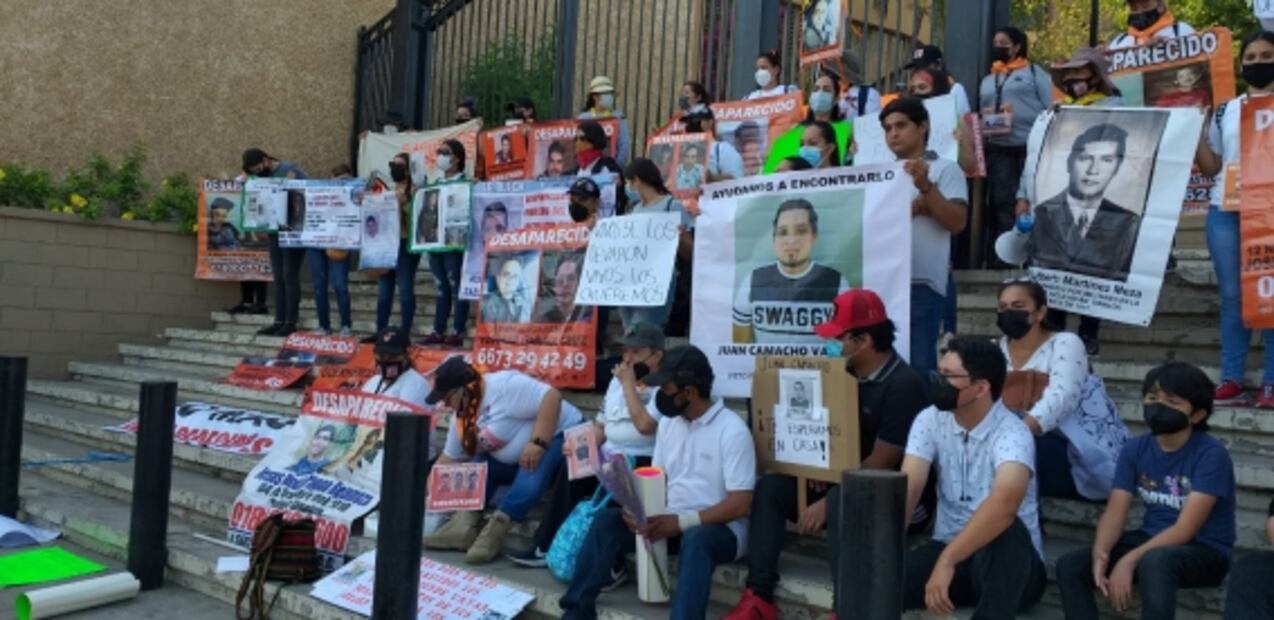 Nada que celebrar el Día de la Madre: mamás de desaparecidos encabezan marchas en varios estados