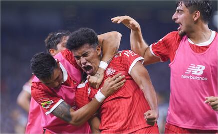 Toluca derrota a Monterrey de forma agónica en el 'Gigante de Acero'