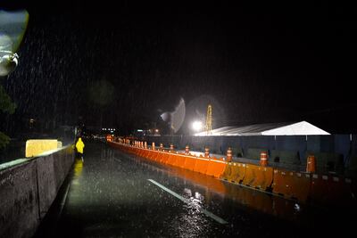Cierran temporalmente Paso Exprés por fuerte lluvia