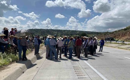 Ejidatarios vuelven a bloquear autopista Arco Norte; aún exigen el pago de sus tierras 