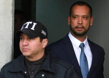 Abogado del expresidente Álvaro Uribe viajó a CDMX tras ser detenido en Colombia