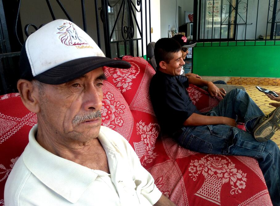 Según el genetista César Cerecedo Zapata, en Tlaltetela hasta tres personas por cada familia pueden tener ataxia 7 (NALDY RODRÍGUEZ)