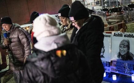 Realizan vigilia por trumpistas presos por asalto al Capitolio