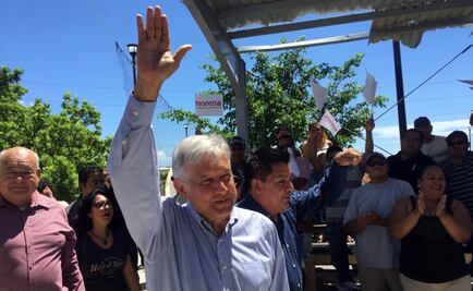 AMLO reta a Anaya y Ochoa a comprobar si tiene más bienes