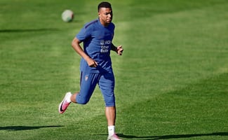 Francia enfrenta a Irak y Mbappé busca un récord de la Copa del Mundo