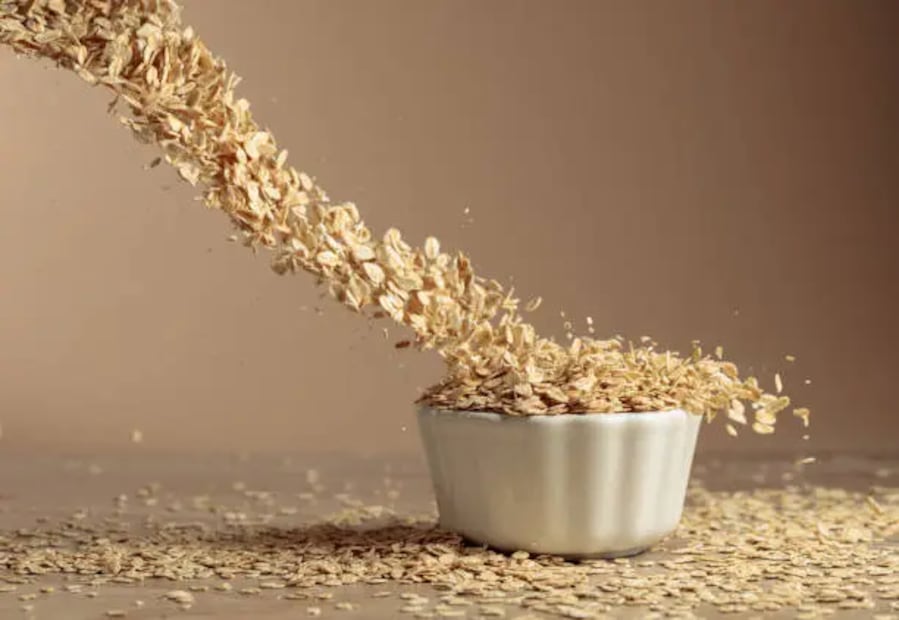 En personas con intolerancia al gluten, la avena puede empeorar las molestias digestivas. Foto: Unsplash