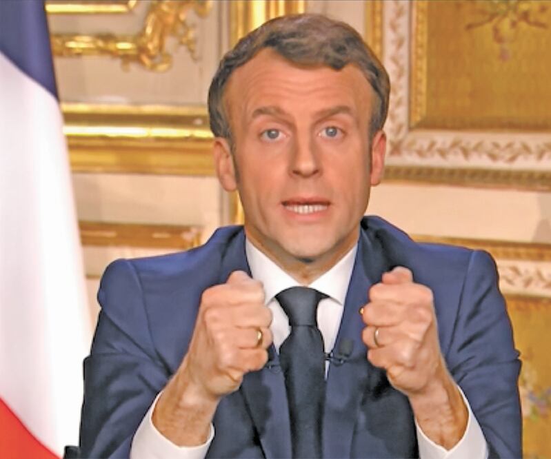 El presidente francés, Emmanuel Macron, en su discurso de ayer. AP