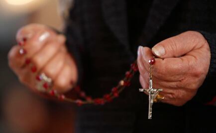 Dan dos años de cárcel a sacerdote francés por caso de abuso sexual