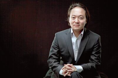 El violinista Scott Yoo, nuevo director titular de la OFCM