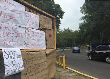 Bloqueo de accesos a la FCPyS no es por Ricardo Anaya, dicen alumnos