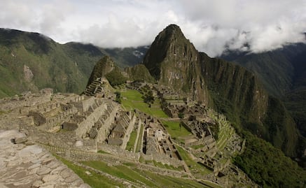 Detienen a jóvenes europeos por desnudarse en Machu Picchu