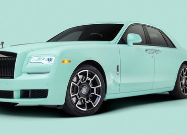 Floyd Mayweather gastó 1 millón de dólares comprando autos para sus amigos