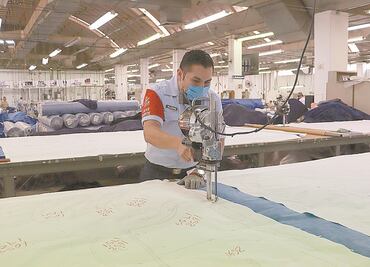 Marina alista insumos médicos