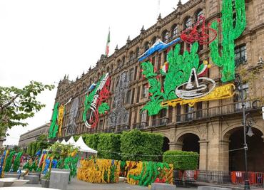 ¿A qué hora será el encendido del alumbrado del Zócalo por las fiestas patrias?