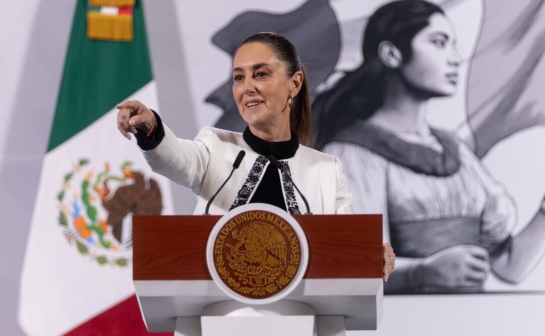 La presidenta Claudia Sheinbaum Pardo encabeza la conferencia mañanera del 02 de enero de 2025, desde Palacio Nacional. Foto Hugo Salvador El Universal