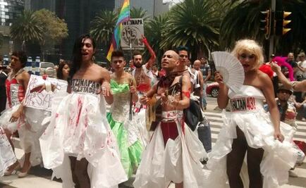 Paseo de la Reforma se pinta de colores por marcha gay
