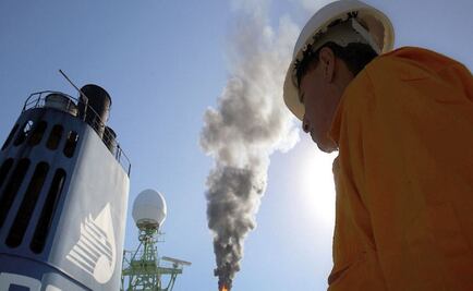 Mexico-U.S. natgas pipeline exports fall while LNG deliveries rise